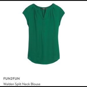 Small, fun 2 fun blouse in green